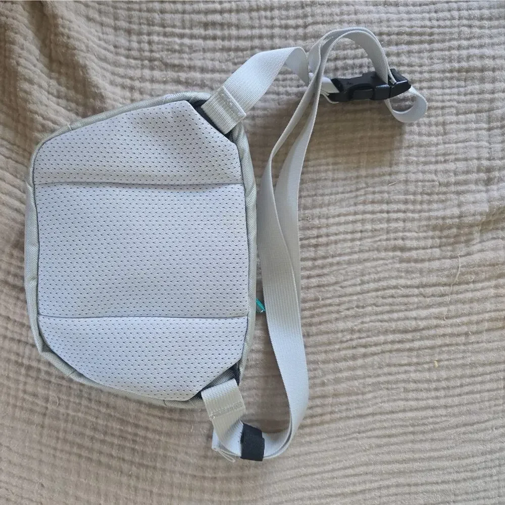 Arcteryx Maka 1 Waistpack Crossbody Bag Belt Gray Teal Logo Fanny Pack Hiking